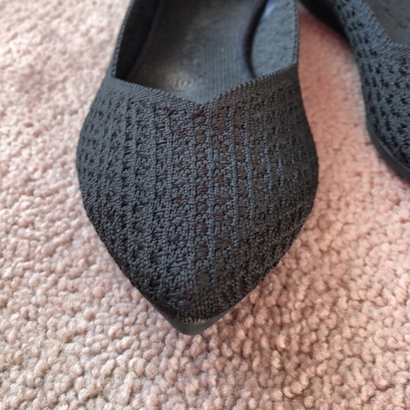 Rothys The Point in Black Honeycomb size 8 - Picture 3 of 9